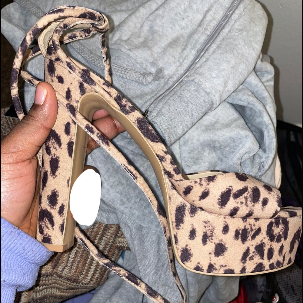 Steve Madden LEOPARD SHONTELLE Platform Strap Up Heels